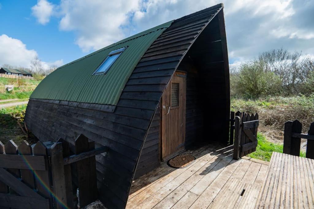 Robin Nest - Cosy Shepherd'S Hut Hideaway Callington Exteriör bild